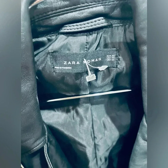 ZARA Womens sz Xs  Vegan leather Cropped Moto Jacket black New - Picture 11 of 15